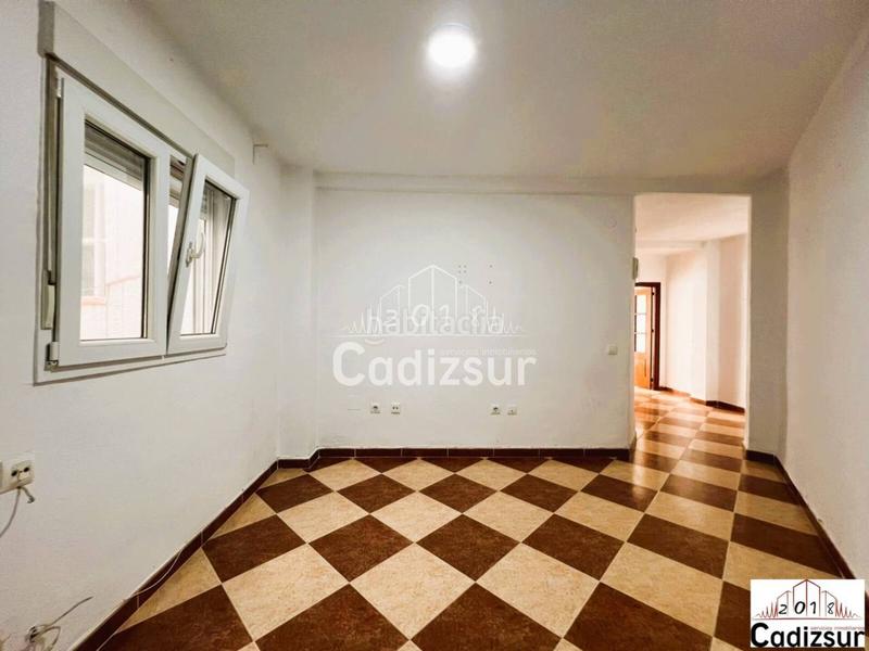 Foto 86f5cb95-bdd5-4fc3-b378-43a95ed4b425. Piso venta de piso en la laguna en Paseo Marítimo - San José - La Laguna Cádiz