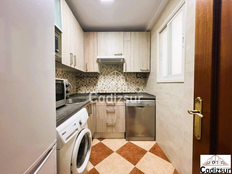 Foto a148f0f6-d38f-46ea-a5c8-129fcaf04e1f. Piso venta de piso en la laguna en Paseo Marítimo - San José - La Laguna Cádiz