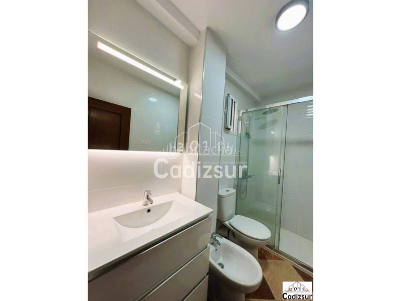 Foto d98a6247-d8cf-4373-895b-6c4d2e3c11f9. Piso venta de piso en la laguna en Paseo Marítimo - San José - La Laguna Cádiz
