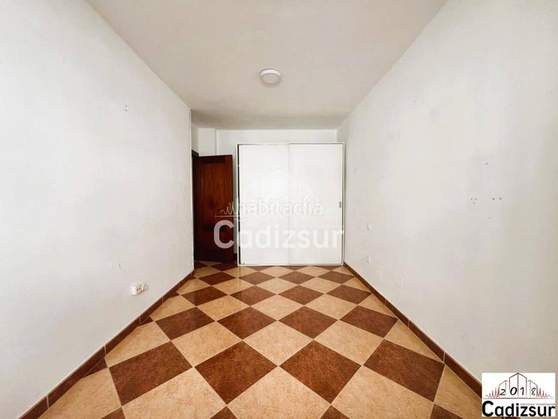 Foto ec89ef1a-d31b-4e18-a973-95bb6b385239. Piso venta de piso en la laguna en Paseo Marítimo - San José - La Laguna Cádiz