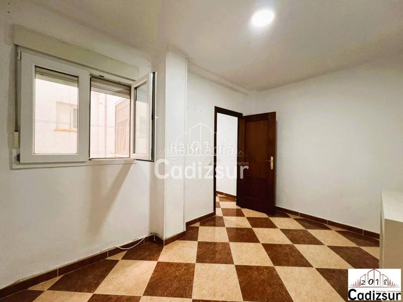 Foto ff89f20d-92a8-470a-afac-d69d343a6e83. Piso venta de piso en la laguna en Paseo Marítimo - San José - La Laguna Cádiz