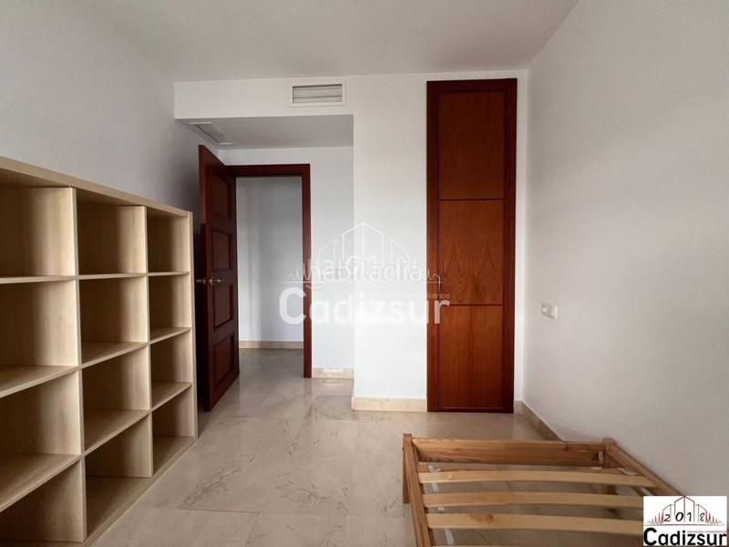 Foto d5ab3527-d705-4802-987e-01084cca6f1f. Lloguer pis amb calefacció aparcament a astilleros - la paz - loreto - el corte inglés Cádiz