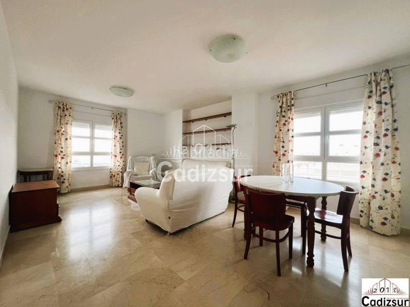 Foto 03bf2013-1a03-42ec-b272-fa7c4419f26c. Location appartement avec chauffage parking dans astilleros - la paz - loreto - el corte inglés Cádiz