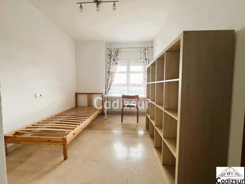 Foto a82e39af-980b-4a69-b248-02e8063d8440. Location appartement avec chauffage parking dans astilleros - la paz - loreto - el corte inglés Cádiz