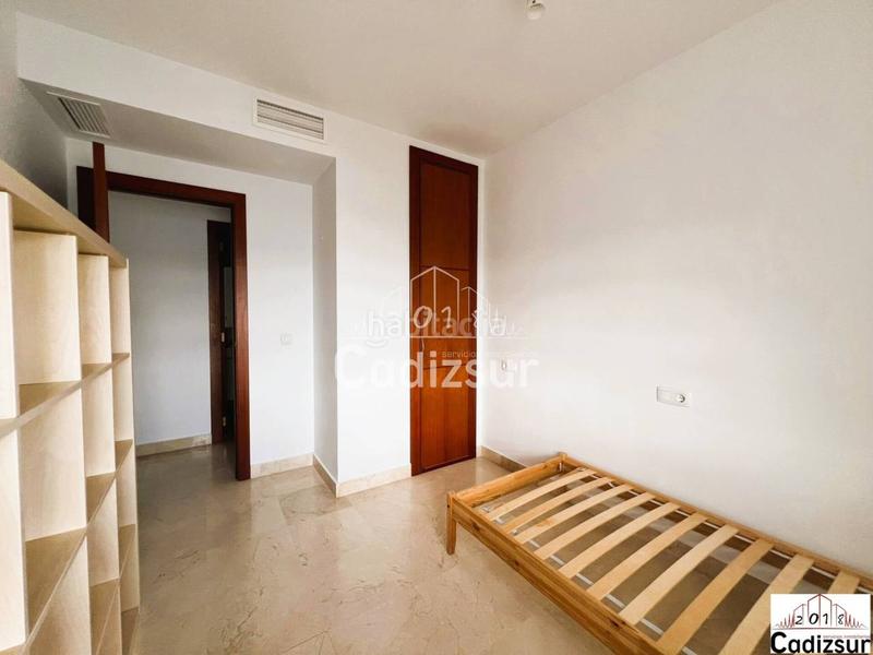 Foto bf332b6d-8232-4a8c-bf04-80fb0e809d51. Location appartement avec chauffage parking dans astilleros - la paz - loreto - el corte inglés Cádiz