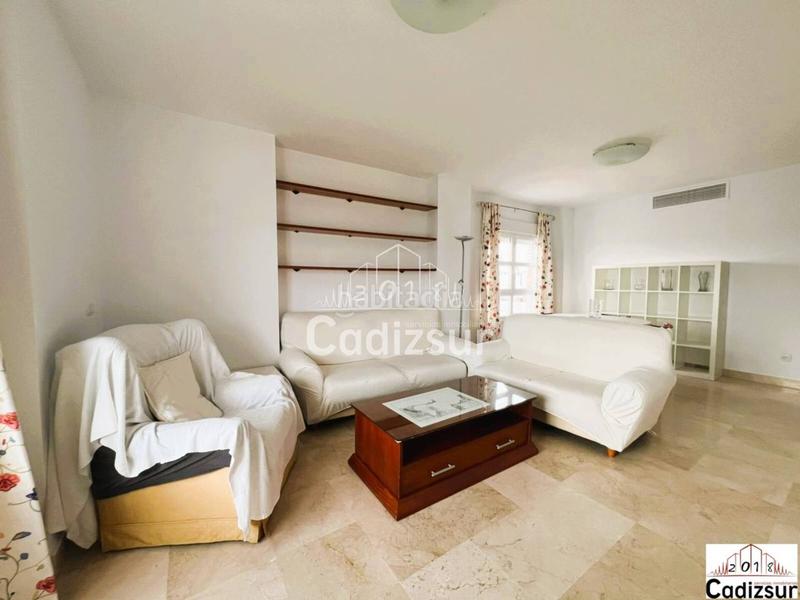 Foto 5d0decde-fca5-482d-b151-b8364e066113. Rent flat with heating parking in astilleros - la paz - loreto - el corte inglés Cádiz