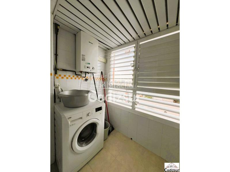 Foto e1b8d096-6998-4d28-a902-ab524f74a1da. Rent flat with heating parking in astilleros - la paz - loreto - el corte inglés Cádiz
