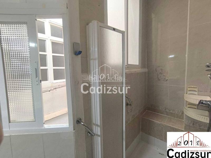 Foto 0a68d0e1-5416-42c1-b0c2-fbd98c90c86e. Appartamento in La Caleta - La Viña Cádiz