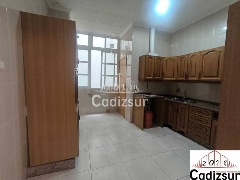 Foto 3aebb942-811a-4a51-bd24-9260945dbde6. Appartamento in La Caleta - La Viña Cádiz