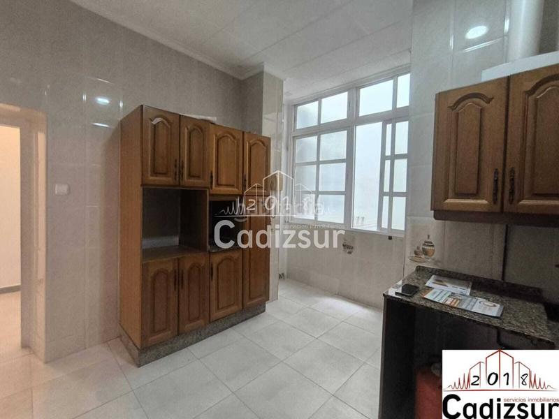 Foto 5cdf7b39-882b-4688-9e65-bae14578b210. Appartamento in La Caleta - La Viña Cádiz