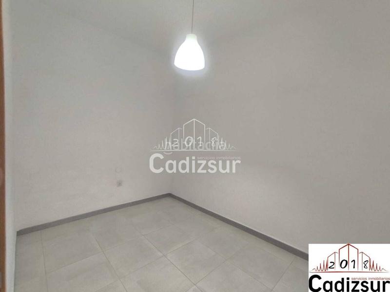 Foto e95a2a3b-b46e-42b3-ade8-42f2c7fc3f55. Appartamento in La Caleta - La Viña Cádiz