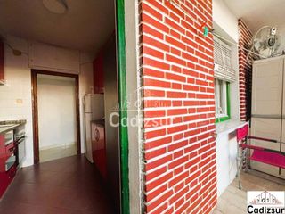 Pis  Calle salvador del mundo. Venta de piso en zona santo tomás