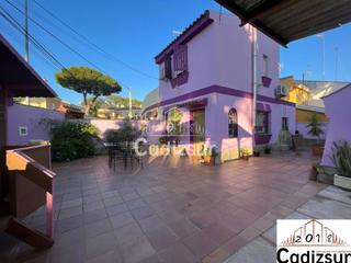 Maison à Villanueva Golf. Casa en barrio jarana puerto real