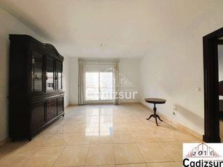 Appartamento in Paseo Marítimo - San José - La Laguna. Amplia  vivienda a 3 minutos de la playa victoria