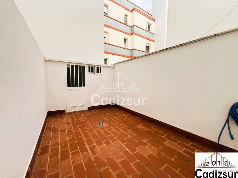 Foto fc62932c-7279-438c-bf92-d433608bffc4. Pis a Paseo Marítimo - San José - La Laguna Cádiz