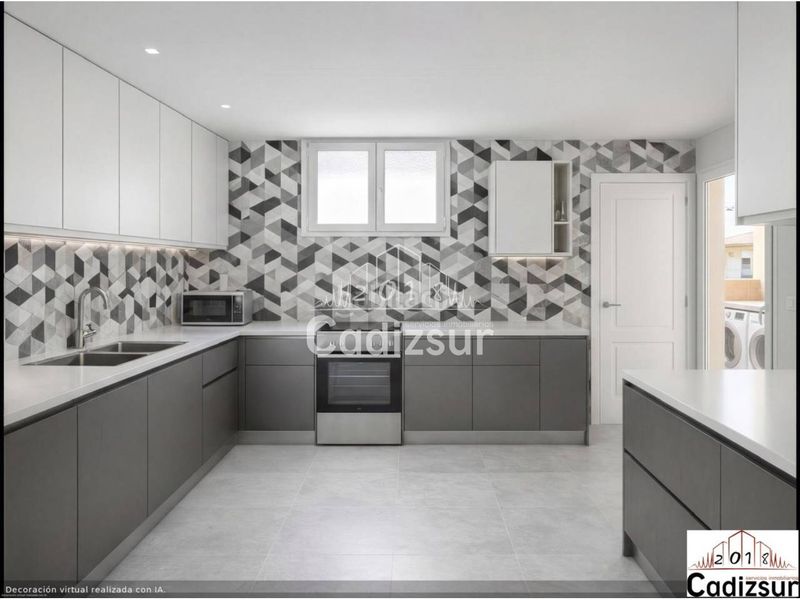 Foto bc1d7946-bbcc-4863-b325-205bc9a7826b. Pis a astilleros - la paz - loreto - el corte inglés Cádiz