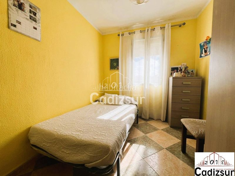 Foto cb8ad202-93f1-47b9-b601-993d79b9ac1a. Pis a astilleros - la paz - loreto - el corte inglés Cádiz