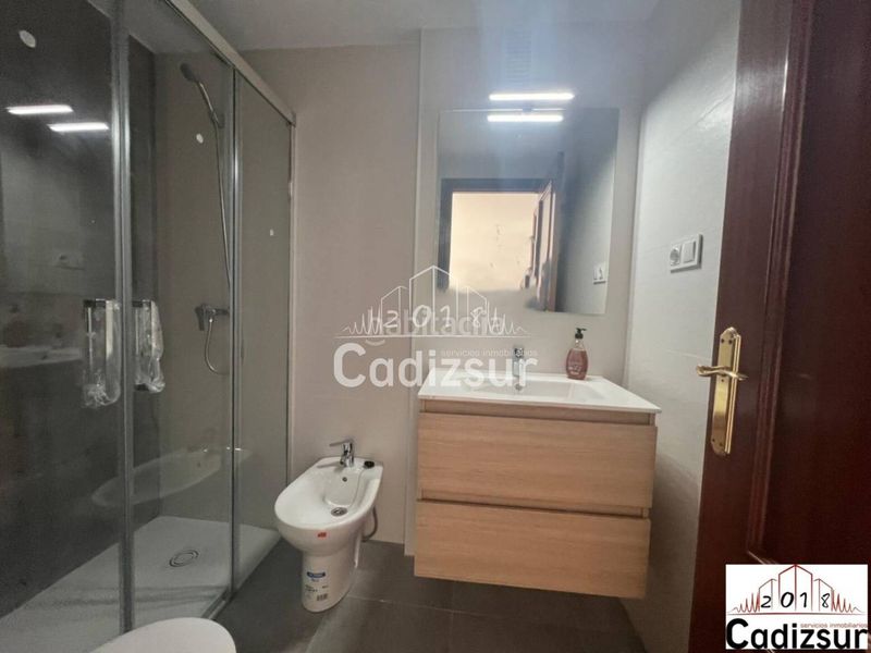 Foto 1c325b62-17e5-44c9-ac6d-164014ce0425. Pis amb aparcament a astilleros - la paz - loreto - el corte inglés Cádiz