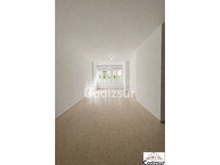 Appartamento  Calle américa. Venta de  piso en la zona del corte ingles con plaza de garaje