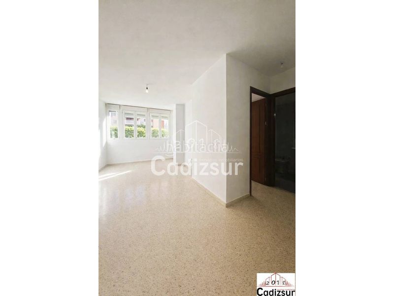 Foto 372c89d4-d268-45dd-bc6a-fb4de64300eb. Pis amb aparcament a astilleros - la paz - loreto - el corte inglés Cádiz