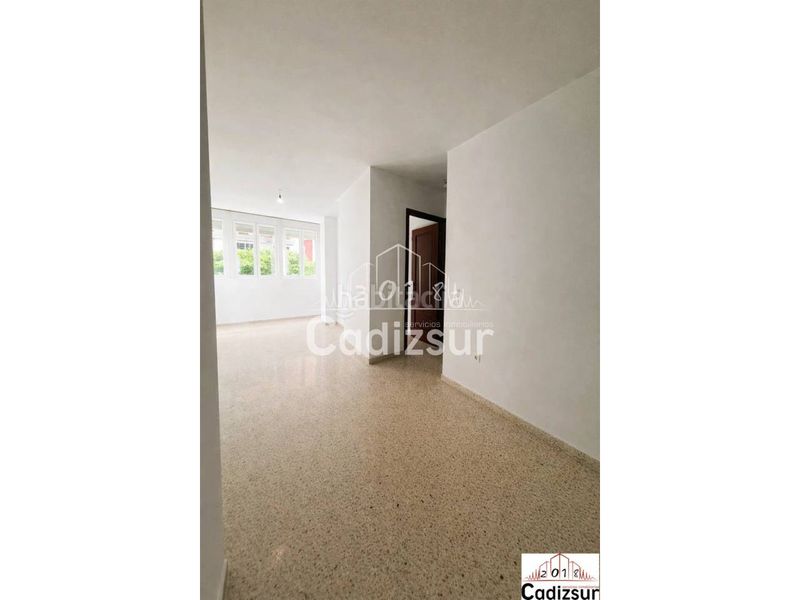 Foto 602ce101-fd38-4777-93cb-e862ccf93a74. Pis amb aparcament a astilleros - la paz - loreto - el corte inglés Cádiz