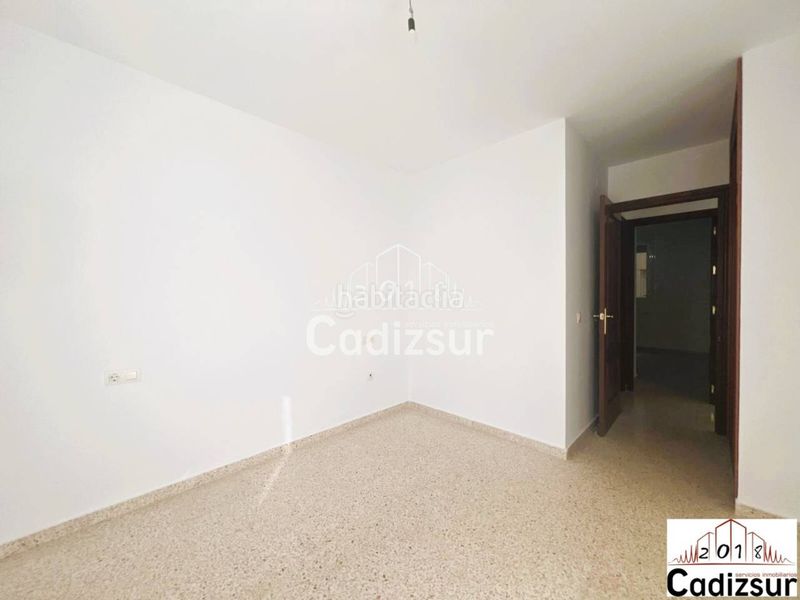 Foto 687441f6-042c-4e4a-8c8a-9b055dc6da91. Pis amb aparcament a astilleros - la paz - loreto - el corte inglés Cádiz