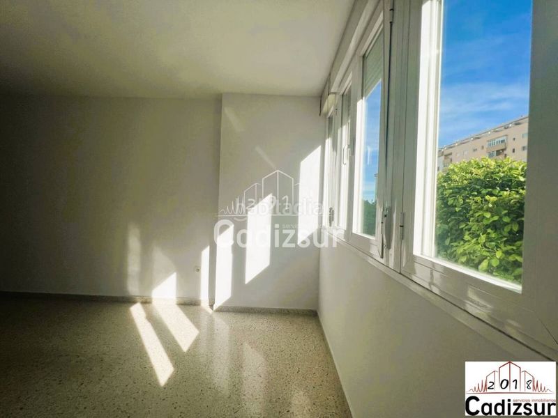Foto c8534308-0866-48fa-9249-242ba7dff7ec. Pis amb aparcament a astilleros - la paz - loreto - el corte inglés Cádiz