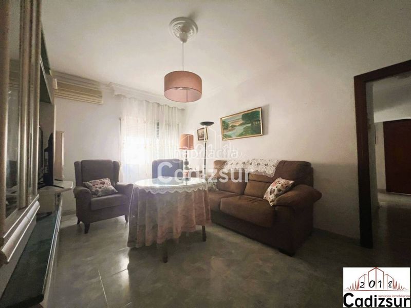 Foto a5c23053-b369-4b34-a97a-e8c5ad4599f7. Pis a astilleros - la paz - loreto - el corte inglés Cádiz