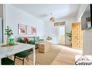 Flat in El Pópulo - Santa María. Venta de piso reformado en el centro histórico de cádiz capital