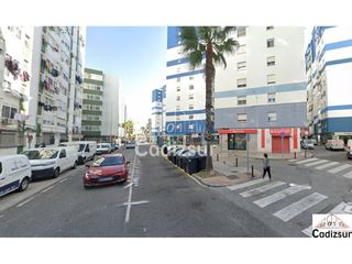 Aparcament cotxe a Astilleros - La Paz  - Loreto - El Corte Inglés. Plaza de garaje en segunda aguada
