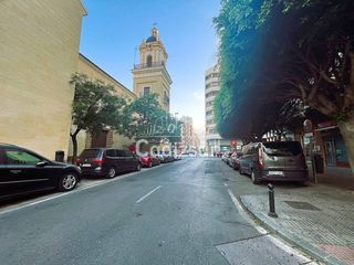 Posto auto  Calle santo tomás. Plaza de garaje en santo tomás