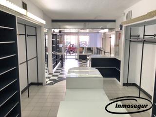 Lloguer Local Comercial a Vila-seca Poble. Local comercial en rambla catalunya