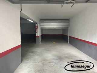 Aparcament cotxe a Carrer de berenguer de palou 19. Parking box doble