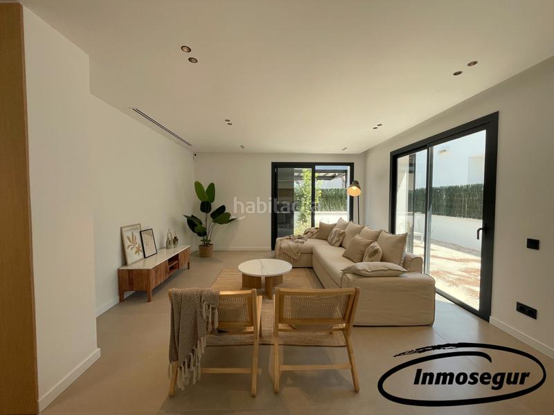 Foto 24407998-bc1f-4bcf-a6e2-b0a128ae86f9. Chalet en carrer marina 3 chalet a estrenar en vilafortuny en Cambrils