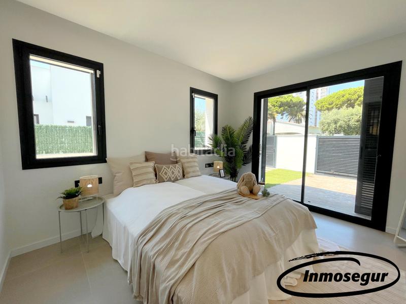 Foto 501051a2-d09c-44a7-bf1a-18d9a10fecda. Chalet en carrer marina 3 chalet a estrenar en vilafortuny en Cambrils