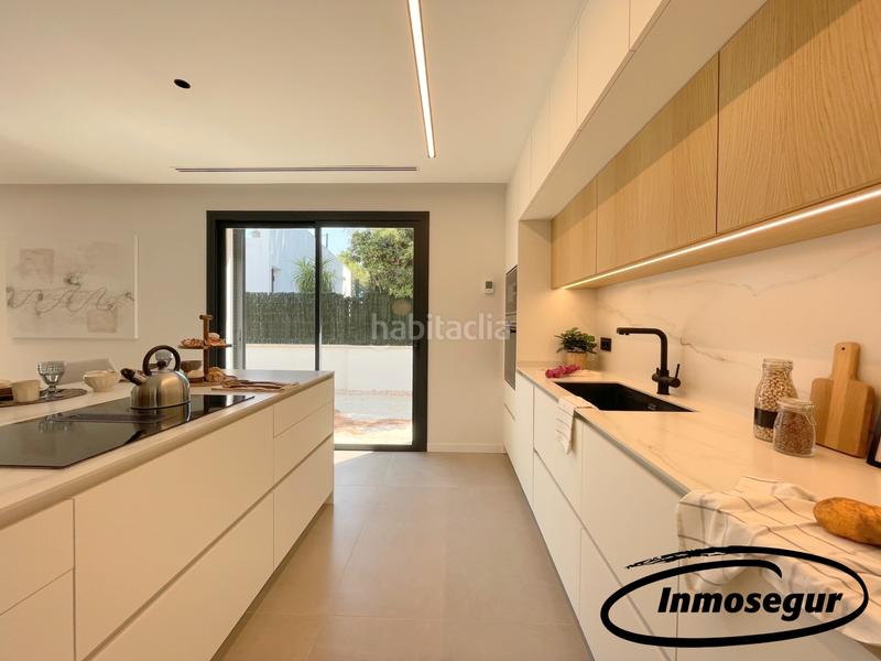 Foto 5b98934d-649e-41f0-818a-aa528d3804ea. Chalet en carrer marina 3 chalet a estrenar en vilafortuny en Cambrils