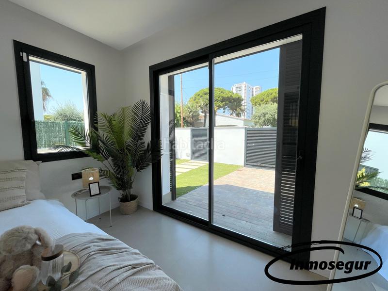 Foto 96cc6379-d113-44ab-be5b-47e5c94eb56d. Chalet en carrer marina 3 chalet a estrenar en vilafortuny en Cambrils