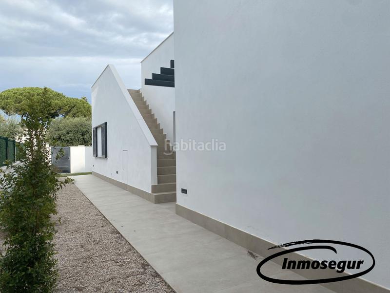 Foto b6644437-0d53-4c53-a129-9f7c6882c322. Chalet en carrer marina 3 chalet a estrenar en vilafortuny en Cambrils