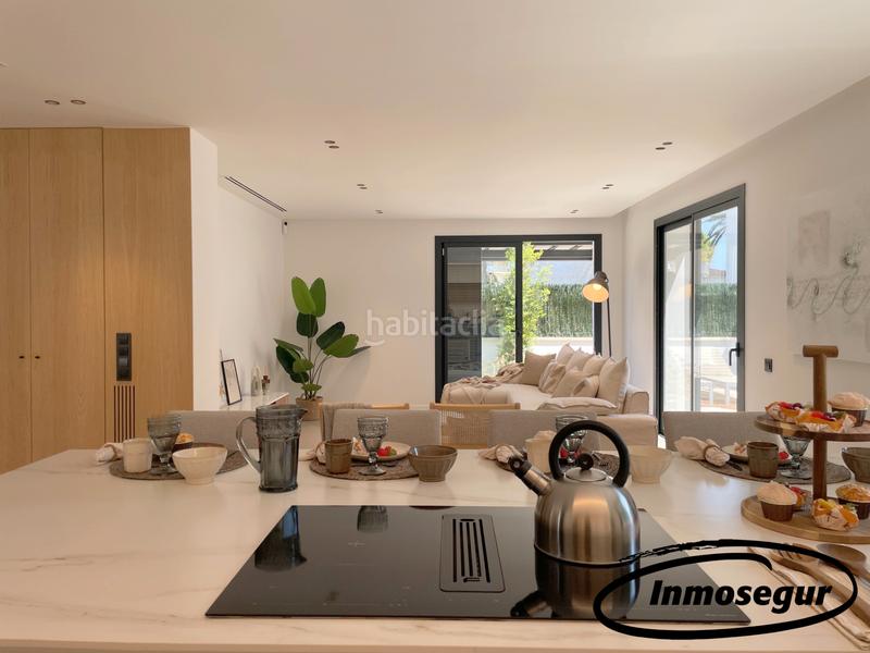 Foto f65bee73-e356-4b4c-9186-b00b5a23d325. Chalet en carrer marina 3 chalet a estrenar en vilafortuny en Cambrils