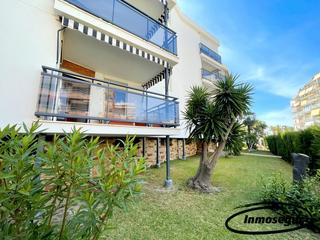 Apartament a Carrer de girona 10. Apartamento muy cerca de passeig jaume i