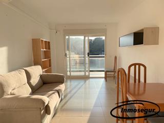 Apartment in Carrer castell de miravet 1. Apartamento con solarium