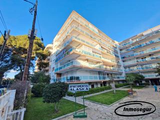 Apartament a Carrer de valls 12. Apartamento a 300m de platja capellans