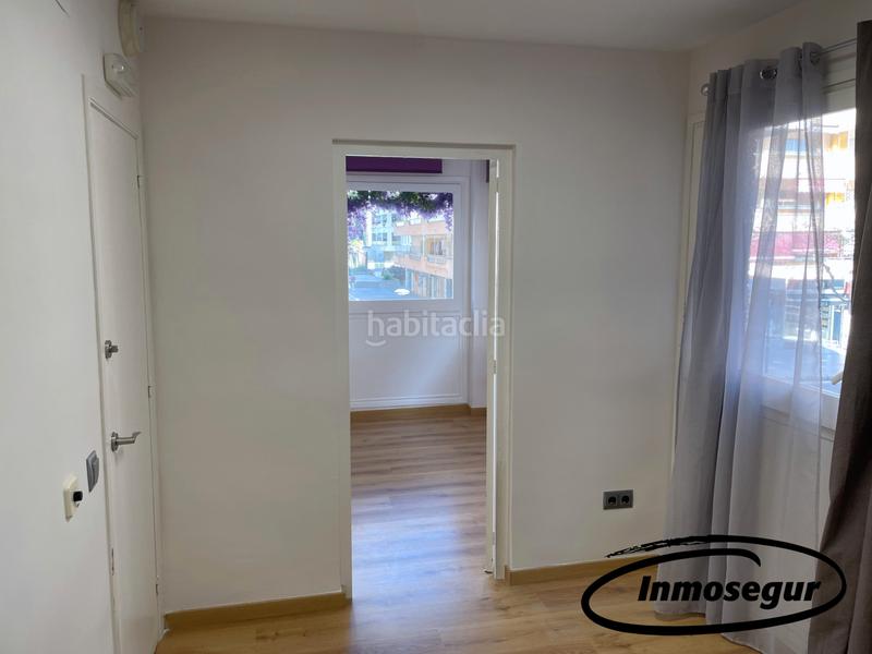 Foto 127c2e4f-9fc9-4500-bd6c-d82049c7b63a. Local comercial a carrer de barcelona 39 a Centre Salou