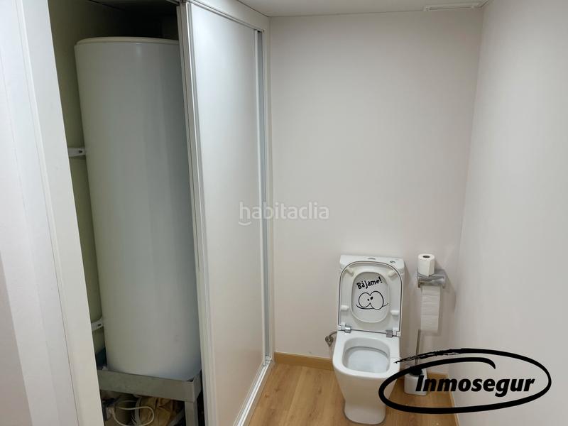 Foto 99f9e37b-aec6-4697-ad21-93360ae9f590. Local comercial a carrer de barcelona 39 a Centre Salou