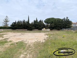 Residential Plot in Carrer joaquim mir 5. Terreno esquinero en vilafortuny