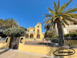 Casa a Passeig de jaume i 3. Villa enriqueta-casa emblematica en salou