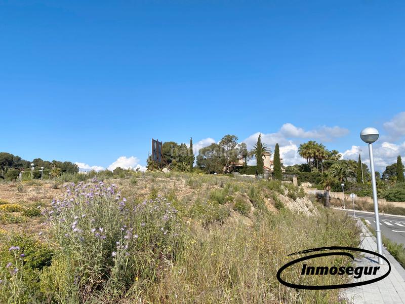 Foto 68a930ef-19f4-4724-afa8-78074687ff14. Wohngrundstück in carrer del llorer 38 in pla de maset - cap de Salou Salou