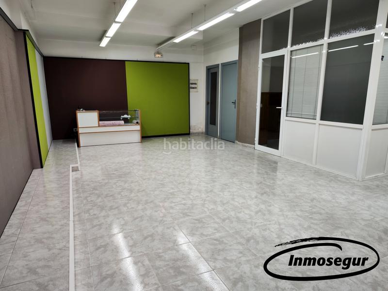Foto 1863b968-c4d7-4e10-af00-11388cd2bf75. Local comercial en carrer del nord 1 local al lado de calle barcelona en Salou