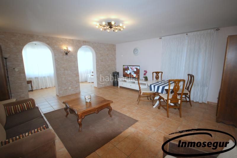 Foto 124a8826-c039-4634-894b-fb03f5fe1b8e. Casa bifamiliare in carrer de ventura gassol i rovira 17 in Salou