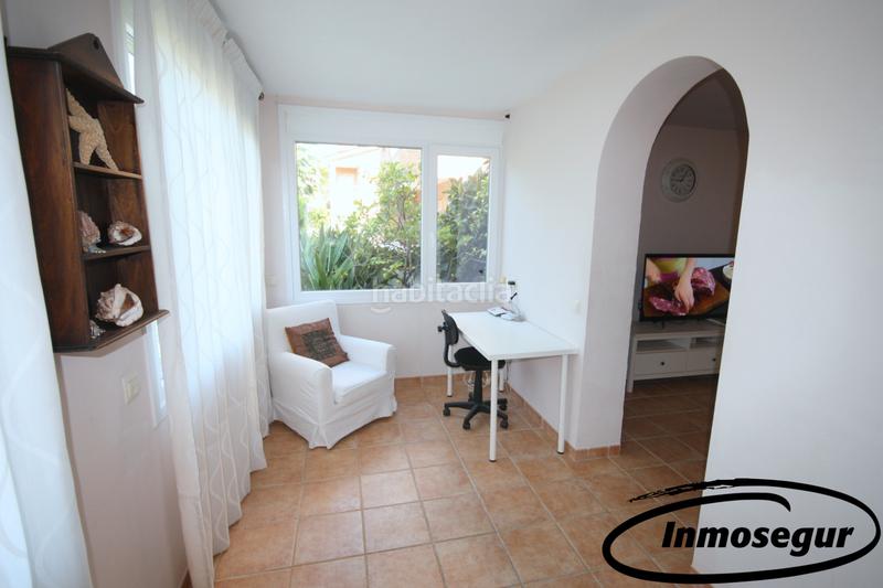 Foto 5b6e7ac3-9101-4b55-bbcf-f30caffc11a6. Casa bifamiliare in carrer de ventura gassol i rovira 17 in Salou
